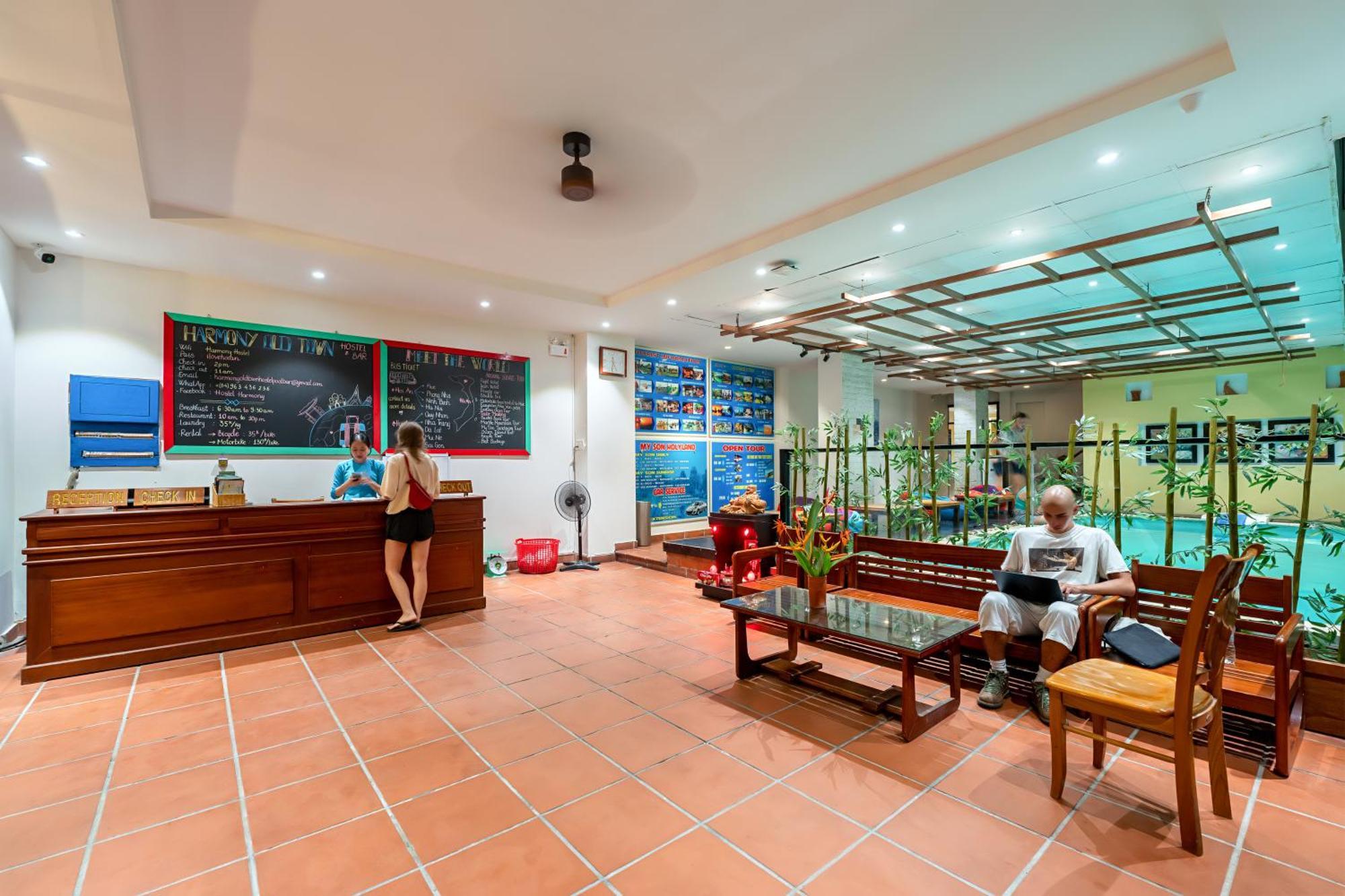 Harmony Old Town Hostel And Pool Bar ホイアン エクステリア 写真