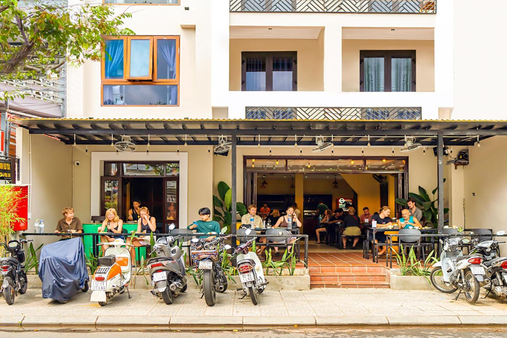 Harmony Old Town Hostel And Pool Bar ホイアン エクステリア 写真